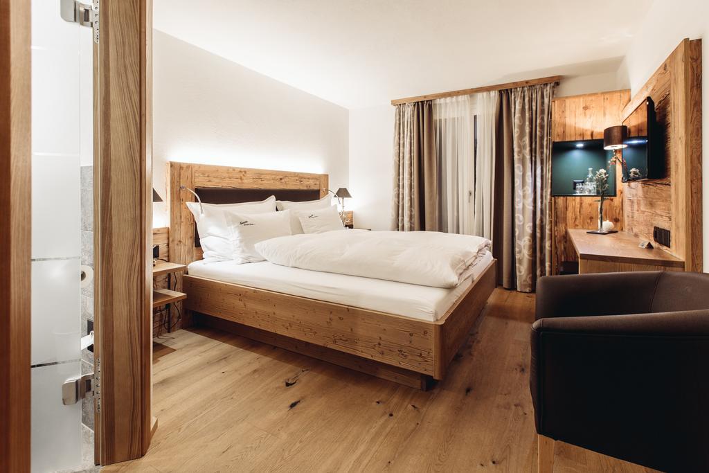 Hotel Spescha Лензерхайде Стая снимка